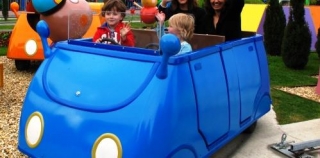 Daddy Pigs Car Ride 